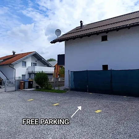 דירה Accesible For Four Free Parking Free Wifi